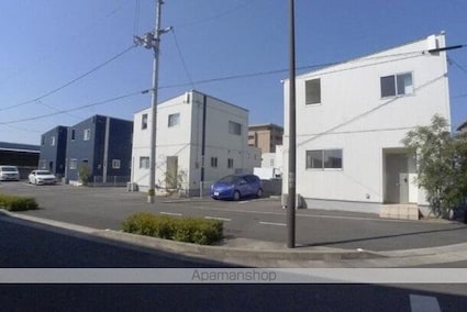 Ｓｕｎｎｙ　Ｃｏｕｒｔ[3LDK/81.14m2]の共用部2