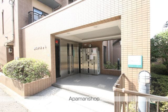加島フラットの玄関写真