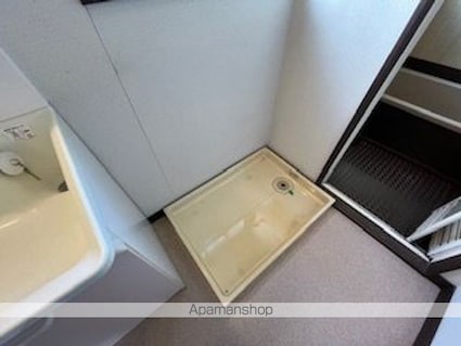 新旭風車村貸家[2LDK/68.82m2]の内装3