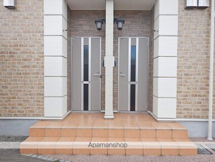 カルム・メゾン[1R/32.9m2]のエントランス1