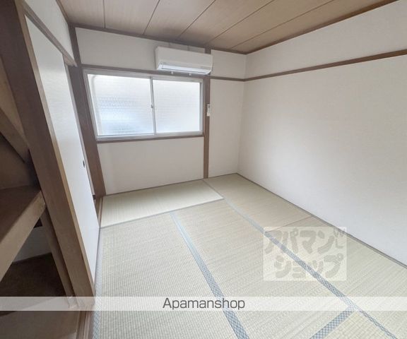 羽束師鴨川町350ー6テラスハウスの内装写真