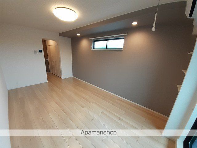 フローラーリアIIIの内装写真