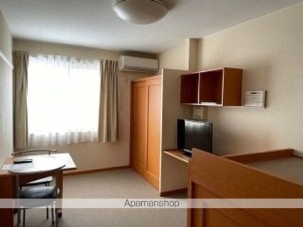 レオパレスアクテイー泉[1K/22.35m2]のリビング・居間