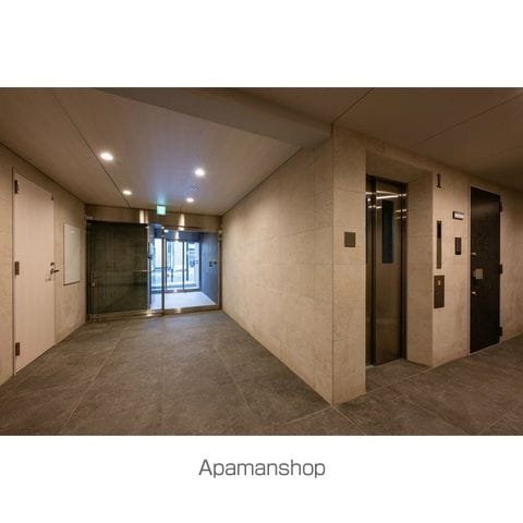 プレール・ドゥーク赤塚の玄関写真