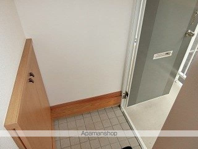 メゾネット館坂の内装写真