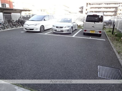 フローレンスＡＫＩＳＨＩＭＡ[1R/42.28m2]の駐車場1