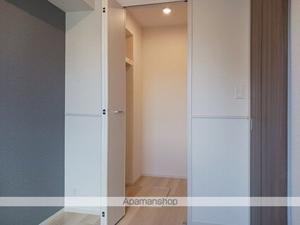 ヒカルサ甲府国母　イースト[1LDK/38.52m2]の収納