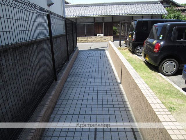 パール久米田の玄関写真