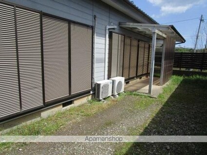 しんえい住宅[2DK/49.68m2]の駐車場2