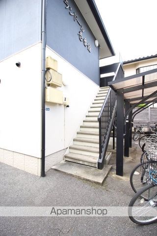 グランドール壱番館の玄関写真