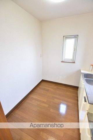 美川ハイツ8の内装写真