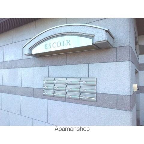 ESCOIRの内装写真