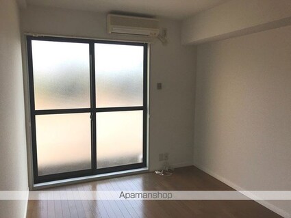 レオパレスシャングリラ２０００[2DK/49.68m2]のリビング・居間