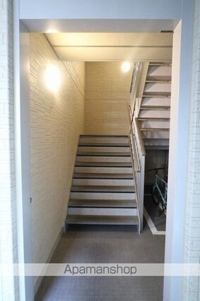 カーサグラナーテ[1R/30.62m2]の共用部1