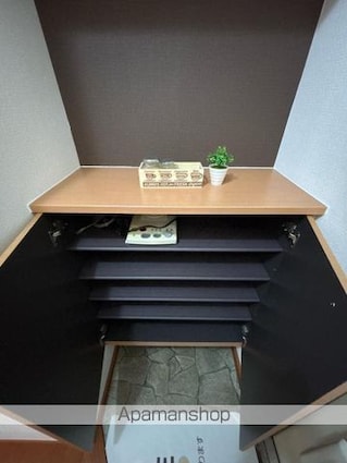 イースト１６Ａ・Ｂ・Ｃ棟[2DK/42.11m2]の内装2