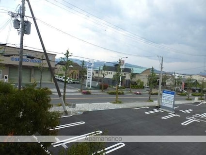 メゾンマツオ[1DK/35.6m2]の駐車場2