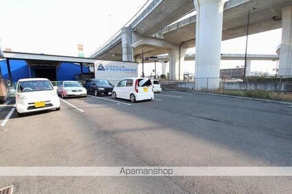 フラワー　ハイツ[1LDK/41.89m2]の駐車場