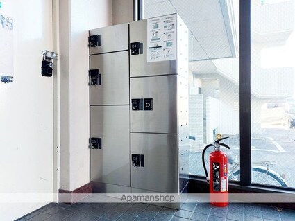 マンション南小坂[2LDK/59.44m2]のエントランス