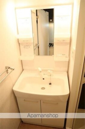 ｔーｒｏｏｔ[1K/24.07m2]の洗面所