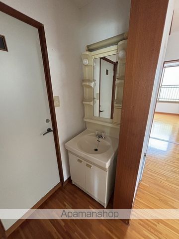 津山線 法界院駅 徒歩19分 2階建 築36年の内装写真