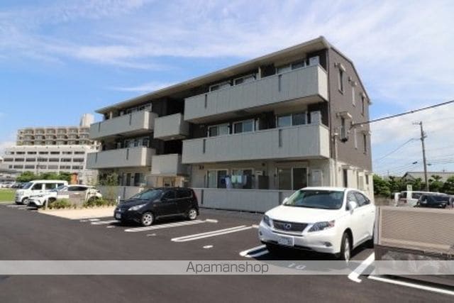 徳島線 蔵本駅 徒歩11分 3階建 築8年の外観写真