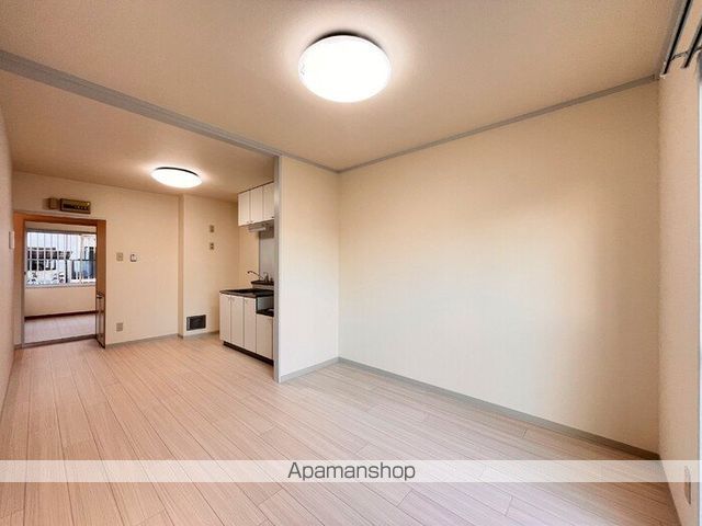 プレジール花尻 A棟の内装写真