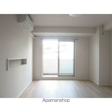 クリスタルテラス本山[1R/27.25m2]のリビング・居間