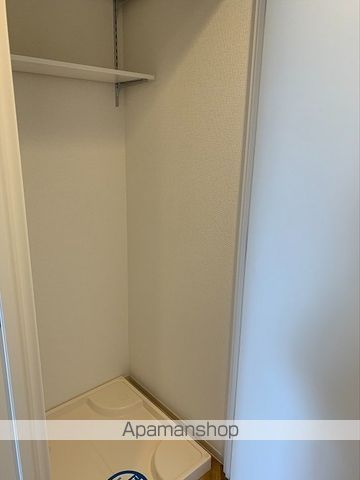 セレニテ堺筋本町プリエの内装写真