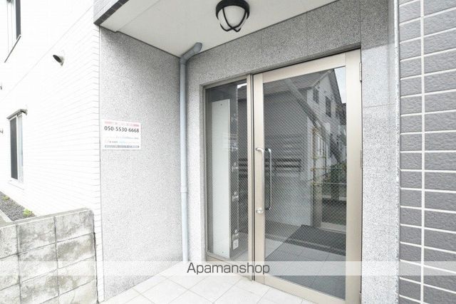 澄川レジデンスの玄関写真