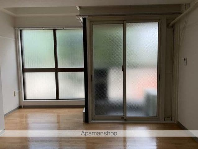 小西ビルの内装写真