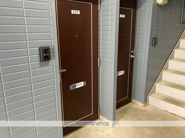 ヴィアーレ学校町の玄関写真