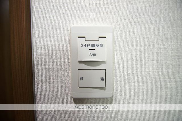 URESIDENCE新大阪の内装写真