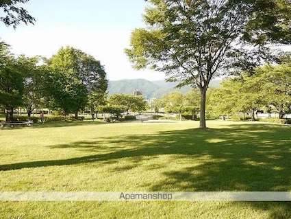 アシスト諏訪マンション[1R/21.06m2]の周辺7