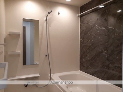 ララ・セゾン[1LDK/50.18m2]のバス