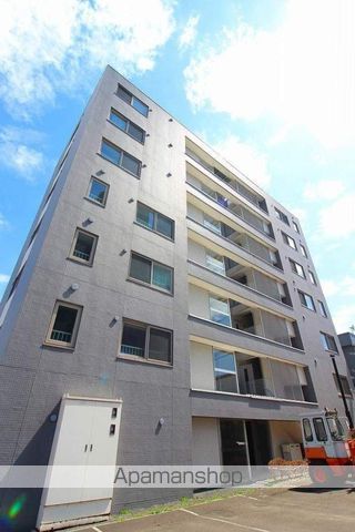 サムティ学園前の外観写真