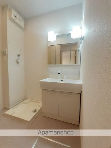 ベルシャイン 紀三井寺 Iの内装写真