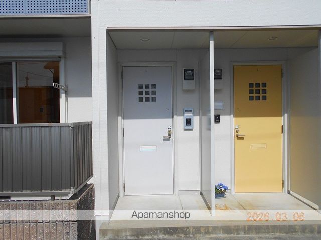 シャーメゾン岸宮の玄関写真