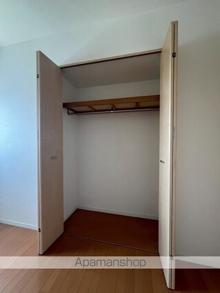 プラネッタシティめじろ台[3LDK/85.48m2]の収納