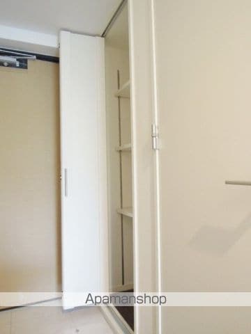 HSK博多ステーションの内装写真
