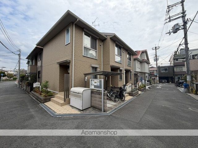 テェルツォラナの外観写真