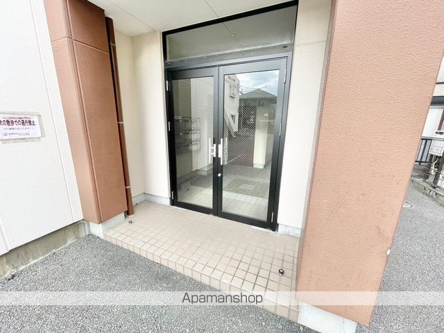 クールメゾン佐藤の玄関写真