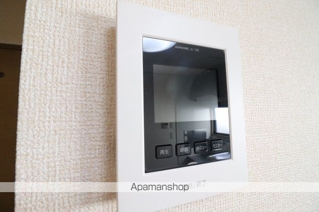 ロイヤルガーデン吉倉 Dの内装写真