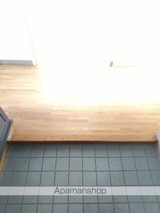 和歌山県和歌山市関戸１丁目[2LDK/49.5m2]の玄関
