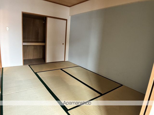 フレグランス春日井の内装写真