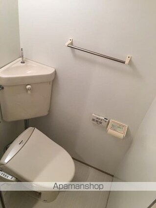 千葉県千葉市中央区中央３丁目[1DK/35.26m2]のトイレ