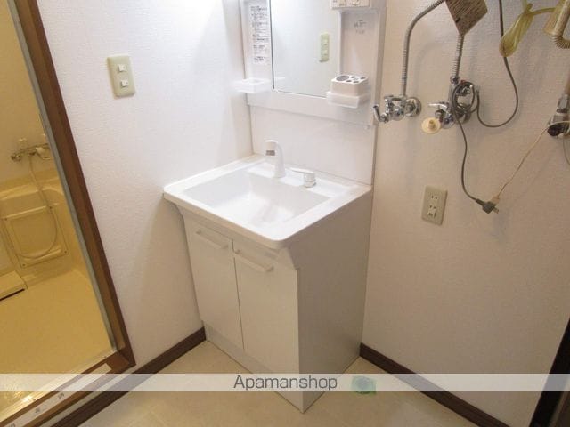 フォーシーズン大通IIIの内装写真