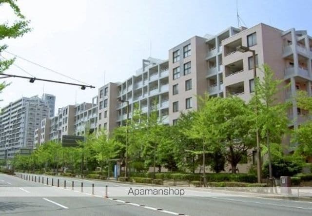 クリスタージュ2番館の外観写真