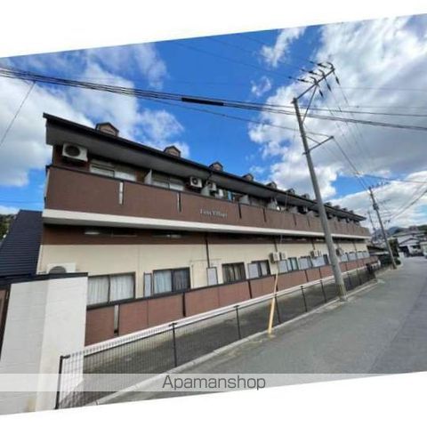 ファーストビレッジの玄関写真