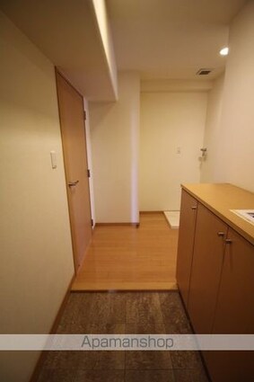 岡山県岡山市北区富田町１丁目[1SDK/39.06m2]の玄関