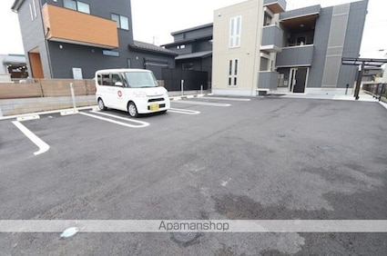 エストレアＡ[1LDK/30.41m2]の駐車場